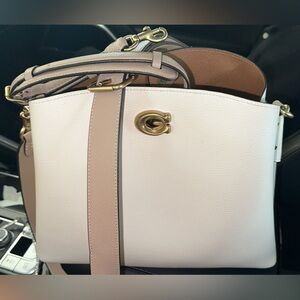 Coach Willow Shoulder bag in Chalk
